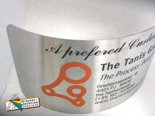 Rondgraveren 3D en gewalst, materiaal RVS